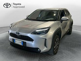 yaris cross 1.5 hybrid 5p. e-cvt trend