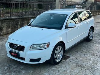 volvo v50 station wagon 1.6 diesel 109 cv, 02/2010