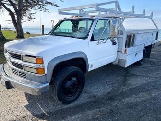 clean chevrolet c3500 hd 133k miles