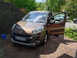 peugeot partner teepee mit campereinbau oder als 5 sitzer