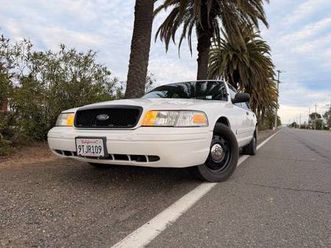 2010 ford crown victoria police interceptor