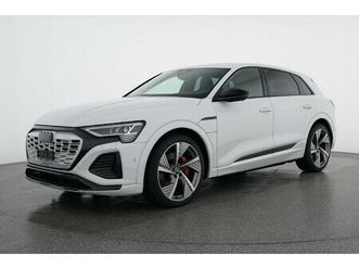 q8 55 e-tron black edition quattro