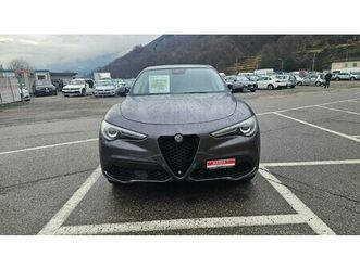 stelvio 2.0 executive q4 automatic