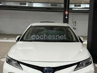 toyota camry 2.5 220h luxury