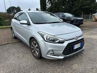 hyundai i20 coupé 1.2 3 porte sport euro6 incident