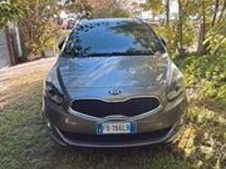 kia carens 2015