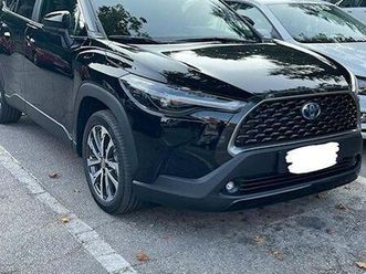 toyota corolla cross 2.0 hybrid 197 cv lounge