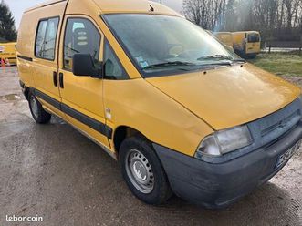 fiat scudo 1.9 d 70 ch - 3 places - vehicule roulant