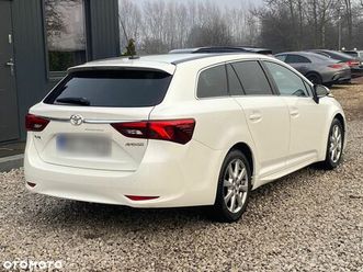 toyota avensis