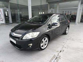 toyota auris 1.8 hibrido active
