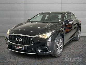 infiniti q30 1.5d 109cv
