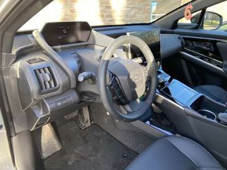 bz4x 71.4 kwh 2wd executive