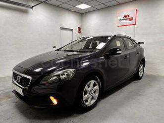 volvo v40 cross country 1.6 d2 momentum