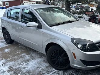 2009 saturn astra, 5 speed manual transmission 4 door hatchback
