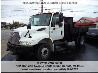 2005 international durastar 4200 stk #2737