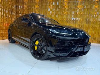 lamborghini urus 4.0 v8 auto 4 ruote sterz,akrapov