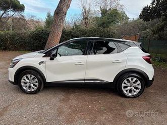 renault captur ii 2022 1.6 e-tech intens