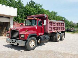 1997 mack rd688s dump truck