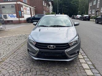 lada vesta 1.6/klima/r.kamera/lpg