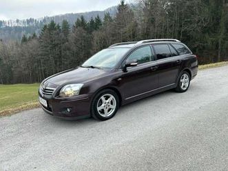 toyota avensis 2.2 130kw leder