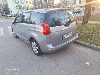 toyota avensis karavan7