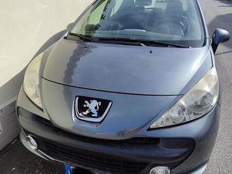 peugeot 207 benzina 1.4 2009 138.000km