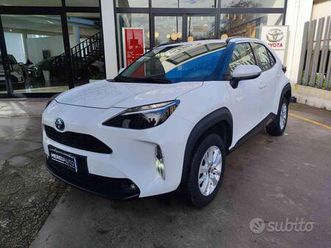 toyota yaris cross 1.5 hybrid 5p. e-cvt active