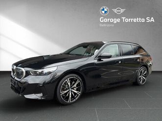 i5 40 touring m sport