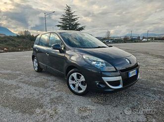 renault scenic 2010