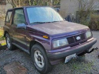 95 geo tracker 2 door convertible 4wd 5 speed