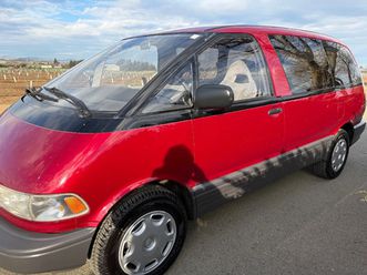 1993 toyota previa le