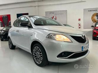 lancia ypsilon 3ª serie ypsilon 1.2 69 cv 5 po...