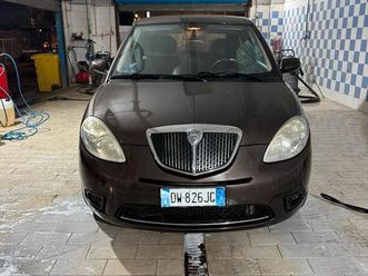 lancia ypsilon 2009