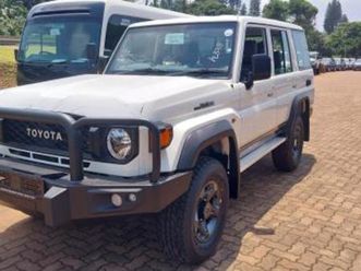 2.8gd-6 station wagon vx