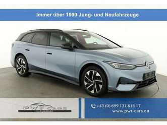 kombi pro 210 kw tourer black style, hud, areav...