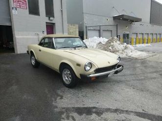 1982 fiat spider 2000 nice driver (st# 2754)