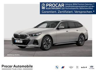 bmw i5 edrive40 touring m sport hud pano acc ahk lm