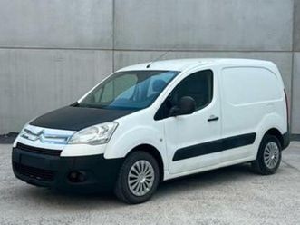 ② citroën berlingo 1.6 hdi - utilitaire — camionnettes & utilitaires — 2ememain