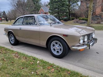1972 alfa romeo gtv coupe