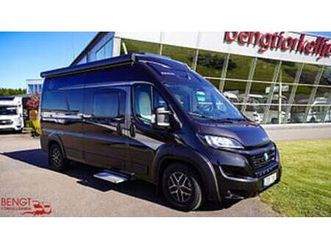 knaus boxstar 600 mq street | pop-up tak | tvärställd säng | 6 meter