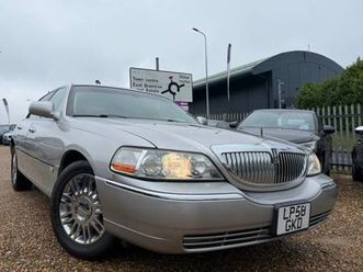 2014 lincoln town car 4.6l saloon petrol automatic