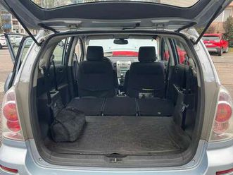 corolla verso 1.8 executive