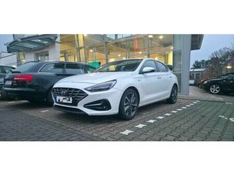 hyundai i30 1.5 t-gdi hybrid mhev fastback style