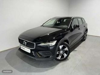 v60 cross country core, b4 (diesel) awd, diésel