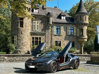 bmw i8 roadster - ultimate sophisto edition 1 of 200