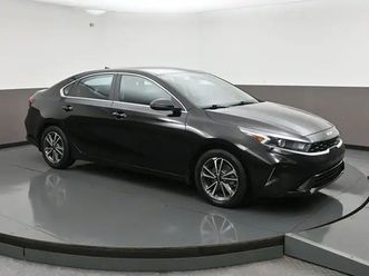 2023 kia forte one owner & fully certified apple carplay/android