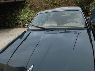 jaguar xj40