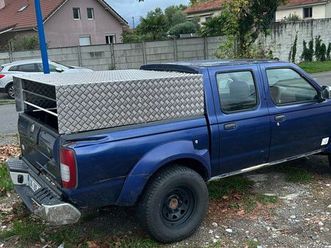 nissan 4x4 pick up