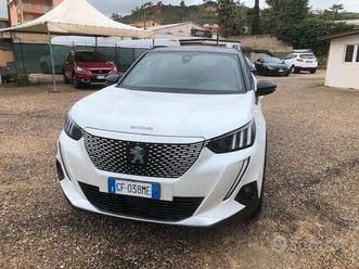peugeot 2008 motore elettrico 136 cv gt pack