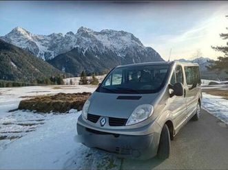 renault trafic 9-sitzer bus